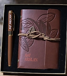 Yaprak Motifli Kahverengi Defter Kalem Seti