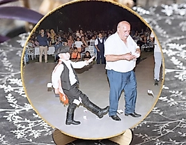 Ayaklı Yuvarlak Ahşap Üzerine Fotoğraf Baskı – Kişiye Özel Renkli Tablo